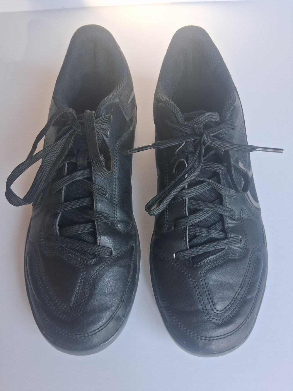 Nike Tiempo Men's Black Athletic Lace-Up Sneakers Size 7.5 DA1189-004